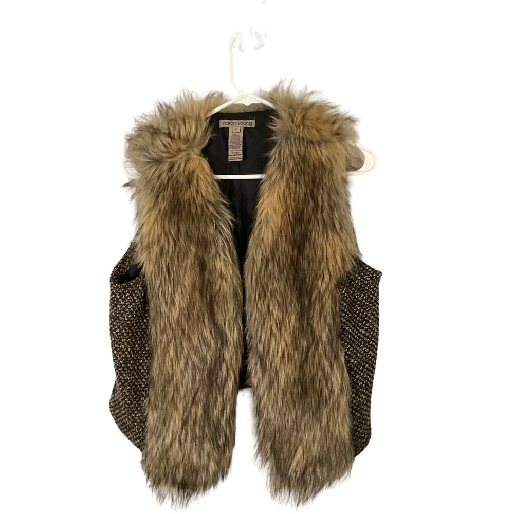Sharon Young Women's Vest Size Medium Brown with Faux Fur